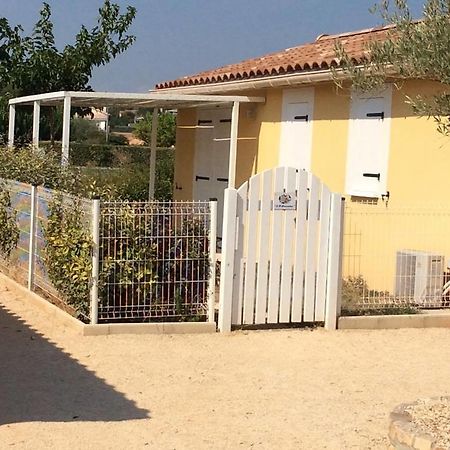 Aux Couleurs D'Ardeche Apartment Vallon-Pont-dʼArc Екстериор снимка