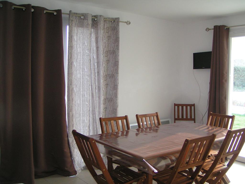 Aux Couleurs D'Ardeche Apartment Vallon-Pont-dʼArc Стая снимка