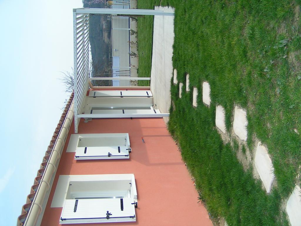 Aux Couleurs D'Ardeche Apartment Vallon-Pont-dʼArc Екстериор снимка