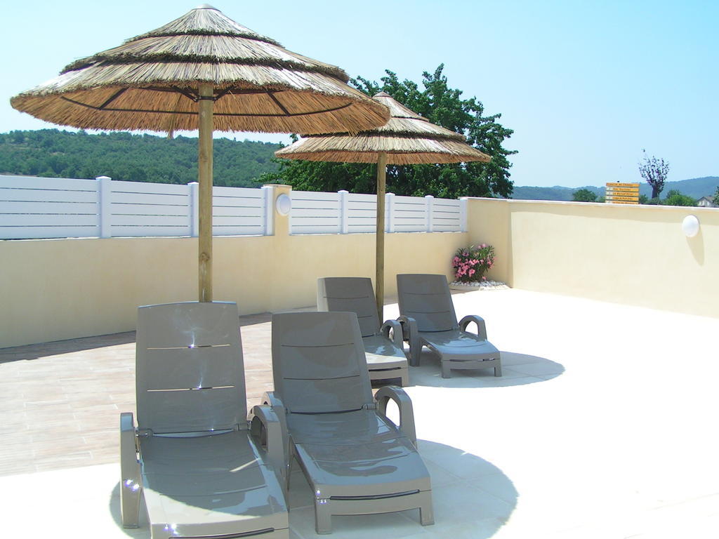Aux Couleurs D'Ardeche Apartment Vallon-Pont-dʼArc Екстериор снимка